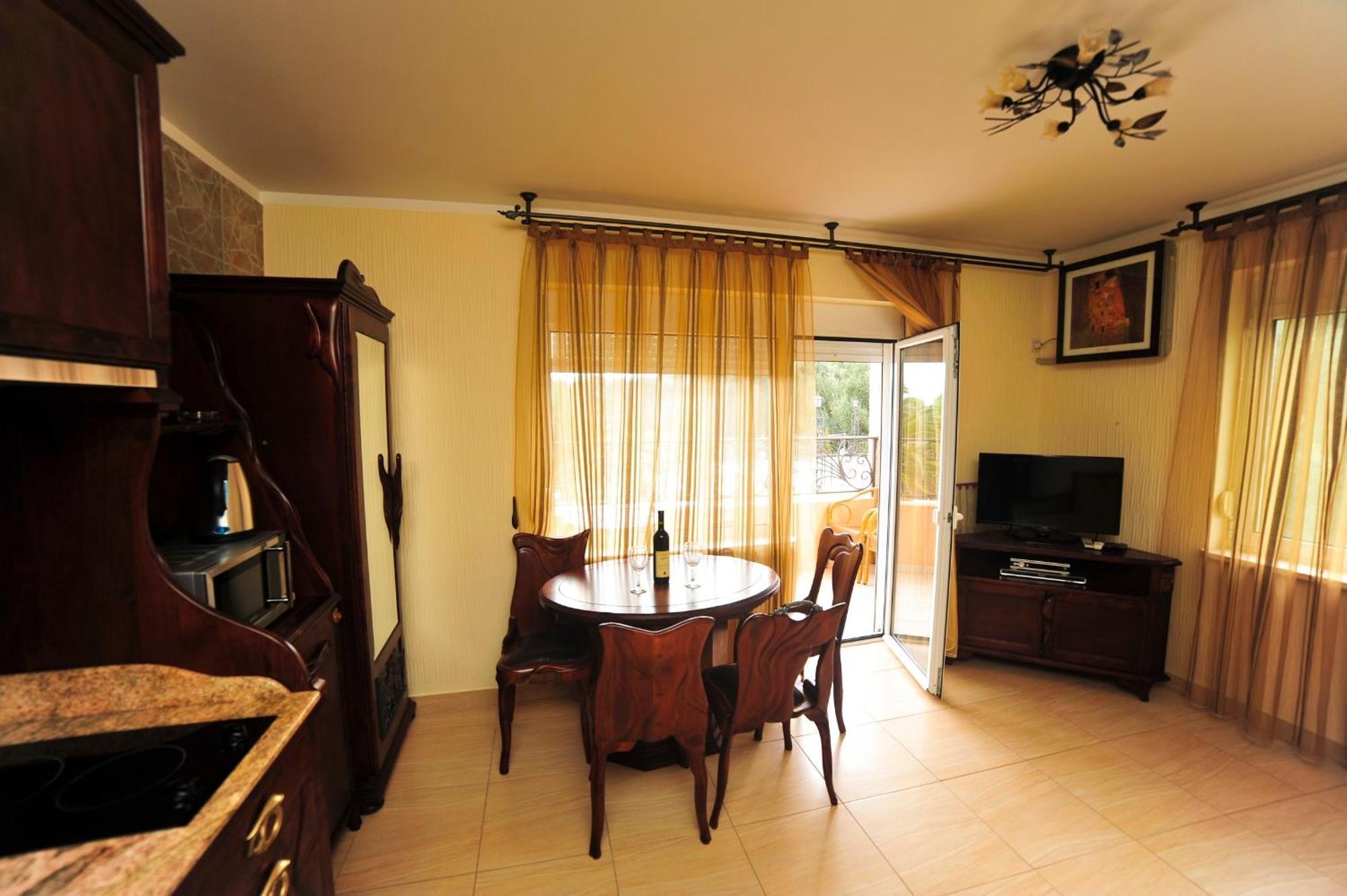 Villa Dolphin Apartments Petrovac Habitación foto